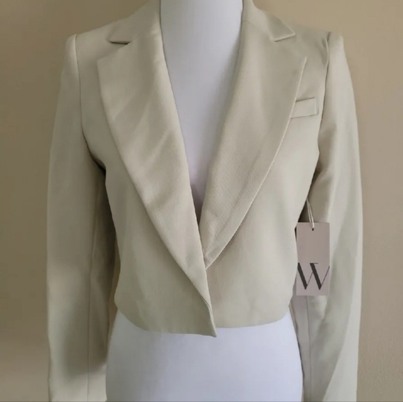 Blazer - Picture 1 of 7